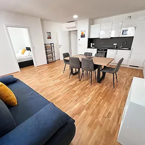 Modern, New, Next To Metro - Gg13 Wiedeń